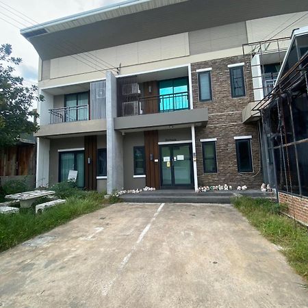 Hotel Debua Mahasarakham Maha Sarakham Exterior foto