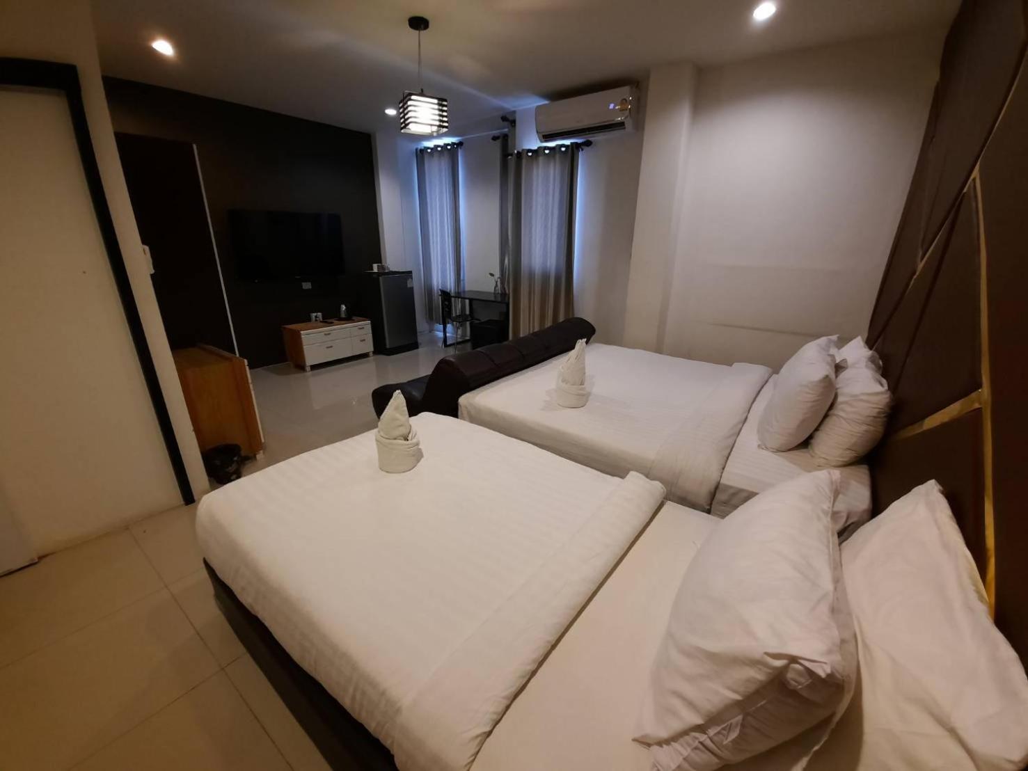 Hotel Debua Mahasarakham Maha Sarakham Exterior foto